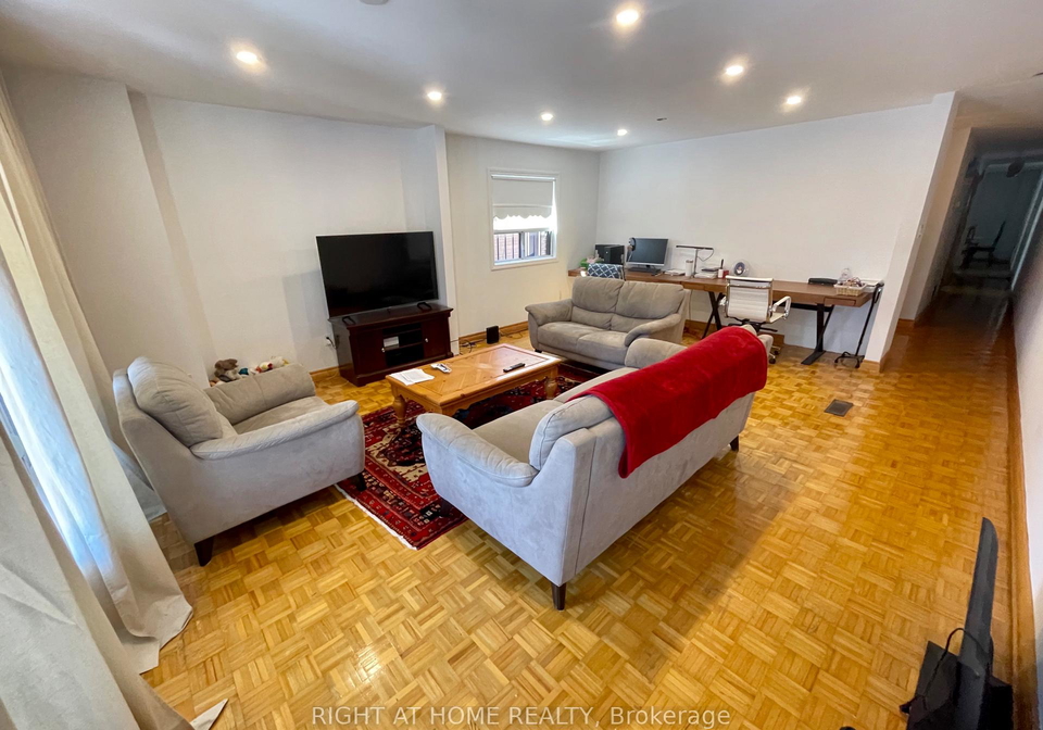 40-bellevue-avenue-toronto-ontario-c13113878