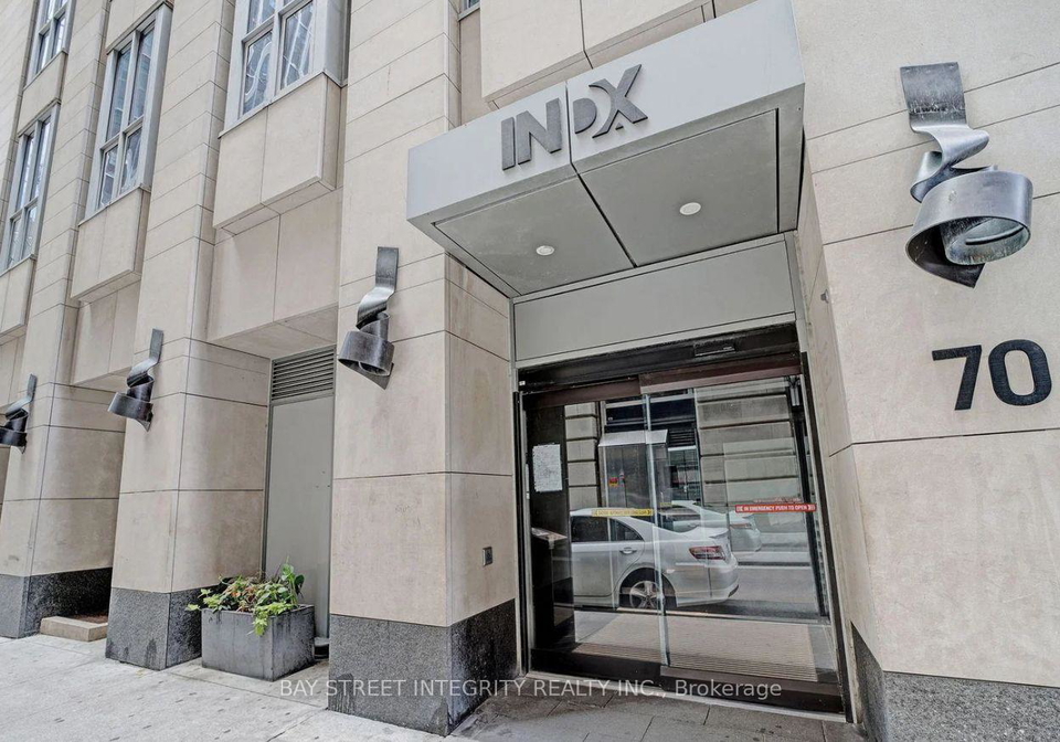 70-temperance-street-toronto-ontario-c13113932