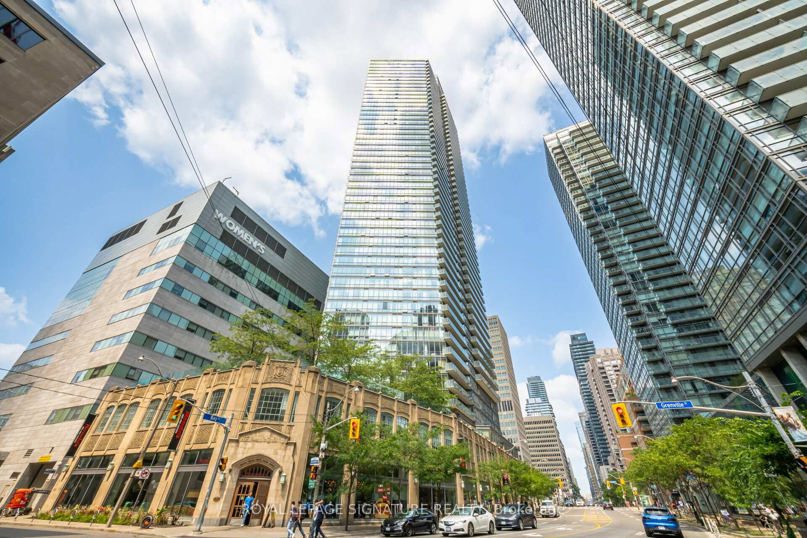 832-bay-street-toronto-ontario-c13114070