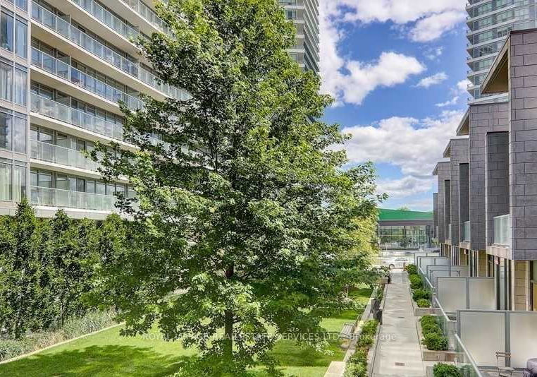 121-mcmahon-drive-north-york-ontario-c13114246