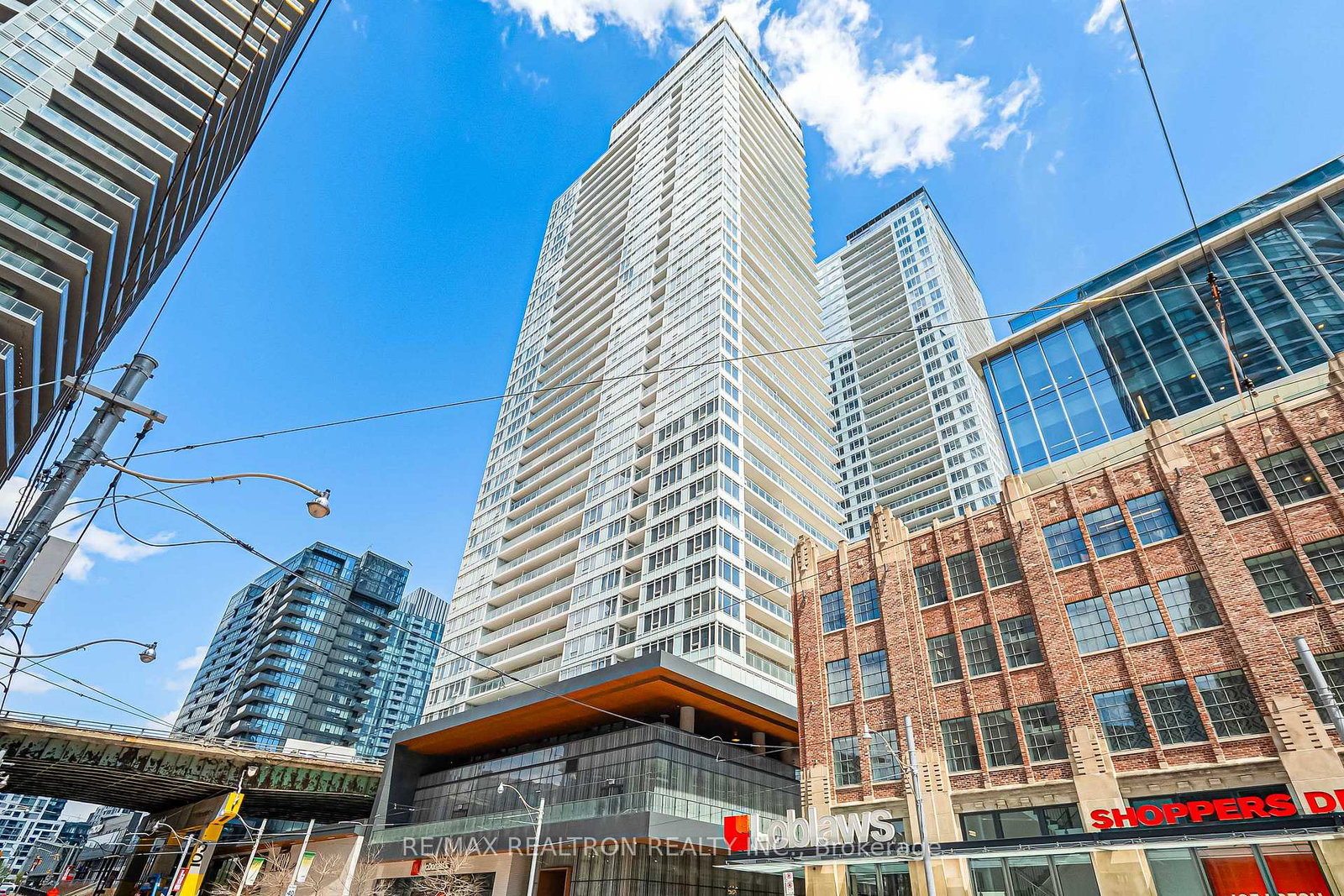 19-bathurst-street-toronto-ontario-c13114376
