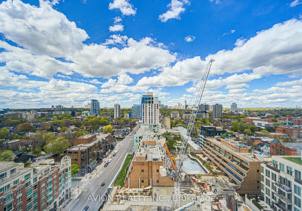 155-yorkville-avenue-toronto-ontario-c13114484