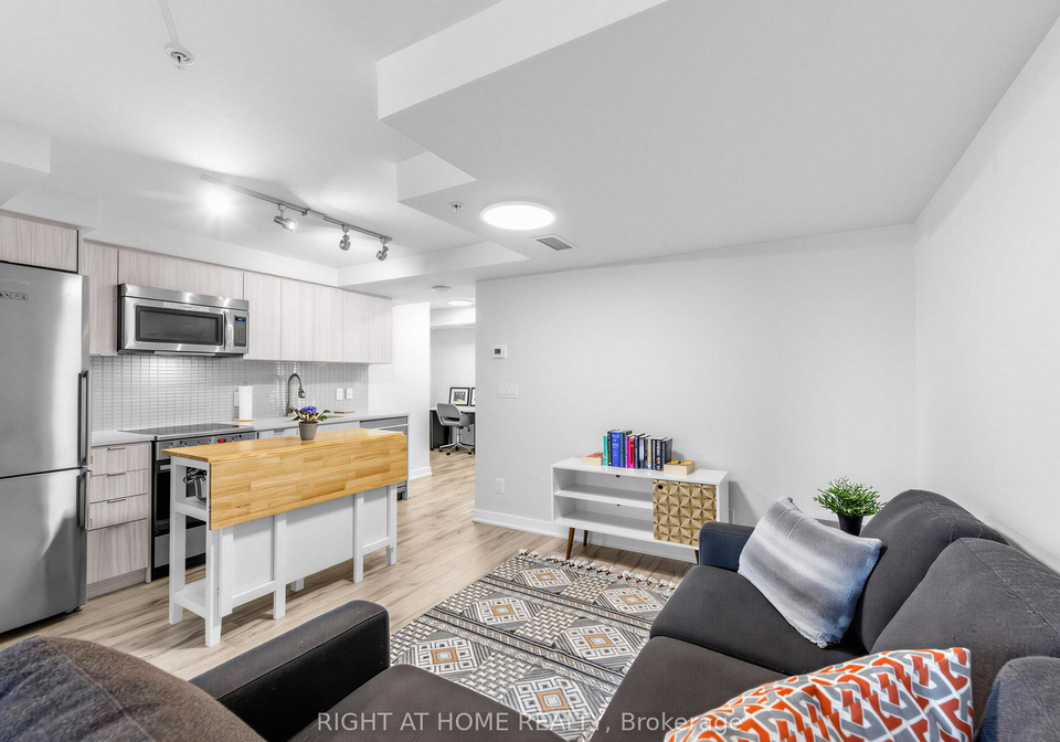 295-adelaide-street-w-toronto-ontario-c13114486
