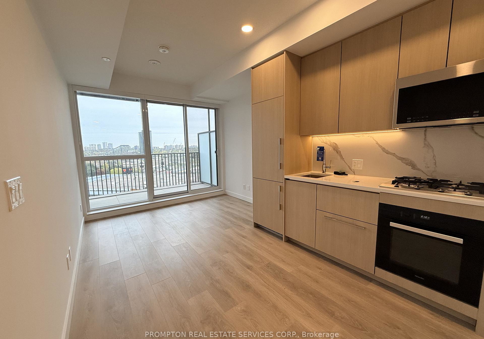 18-esther-shiner-boulevard-north-york-ontario-c13114728