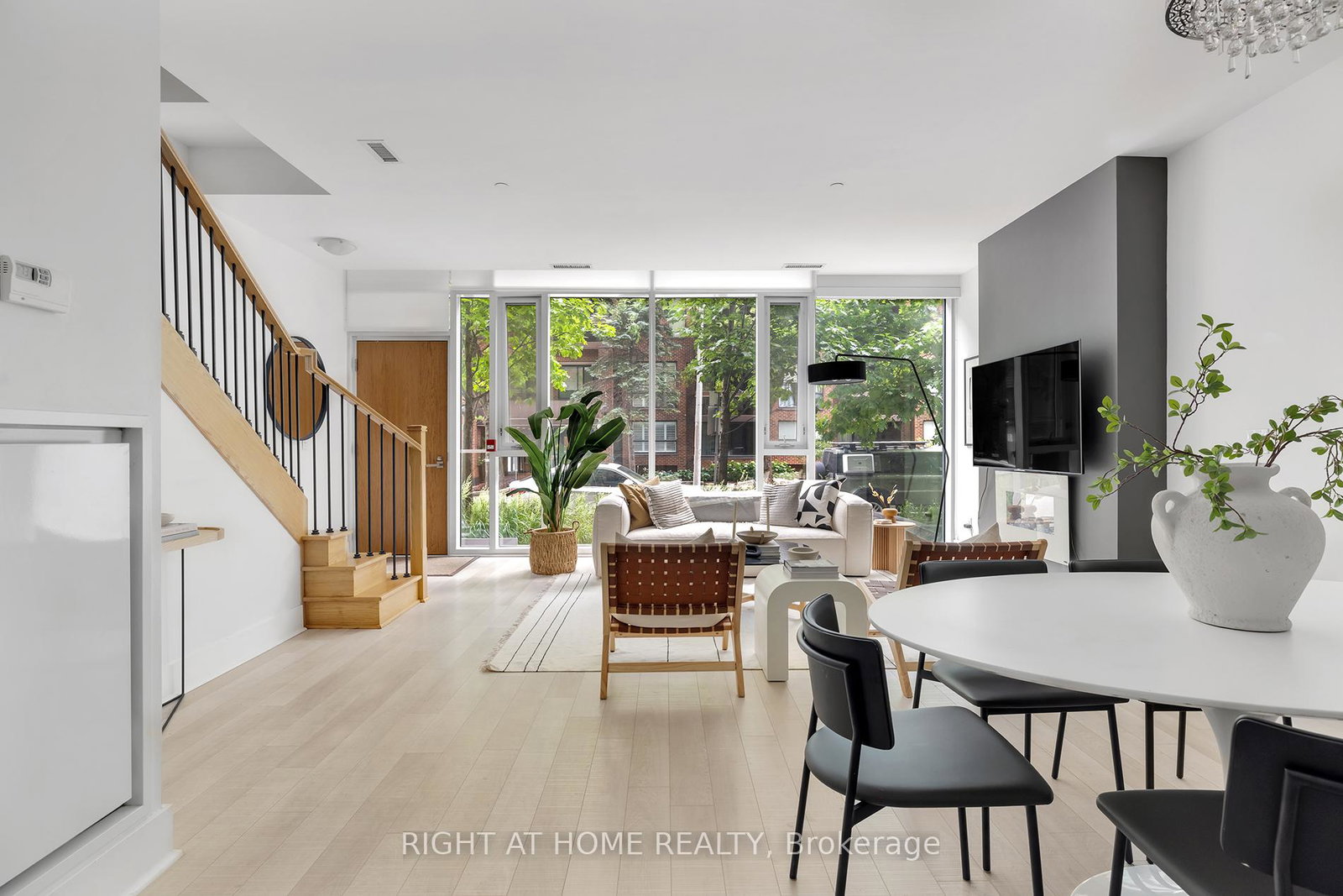 32-davenport-road-toronto-ontario-c13114944
