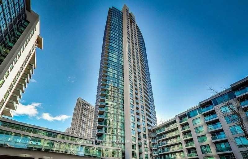 215-fort-york-boulevard-toronto-ontario-c13115176