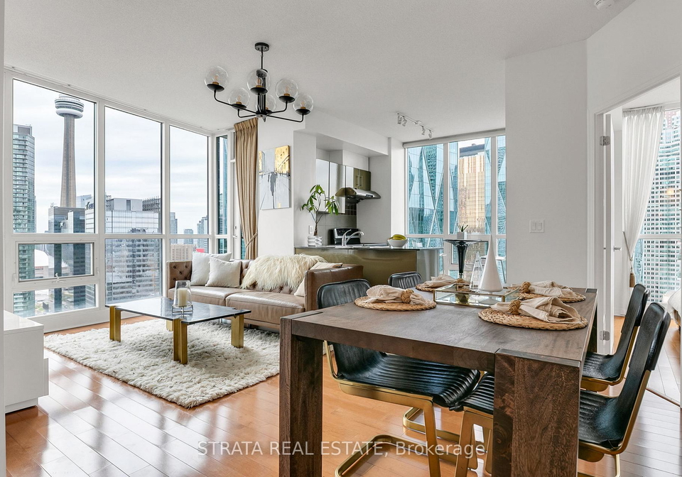 16-yonge-toronto-ontario-c13115354