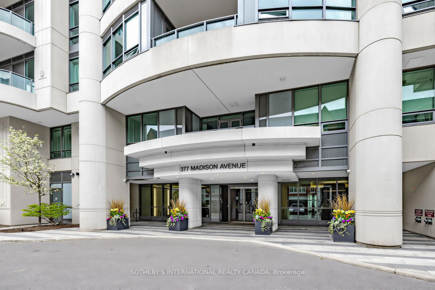 377-madison-avenue-toronto-ontario-c13115434