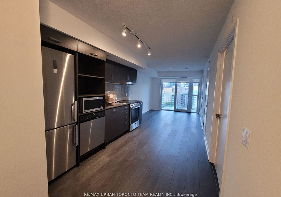 219-dundas-street-e-toronto-ontario-c13115464
