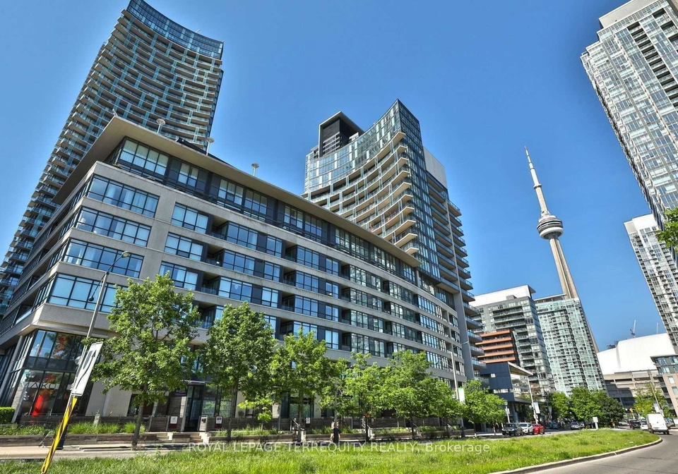 8-telegram-mews-drive-toronto-ontario-c13115618