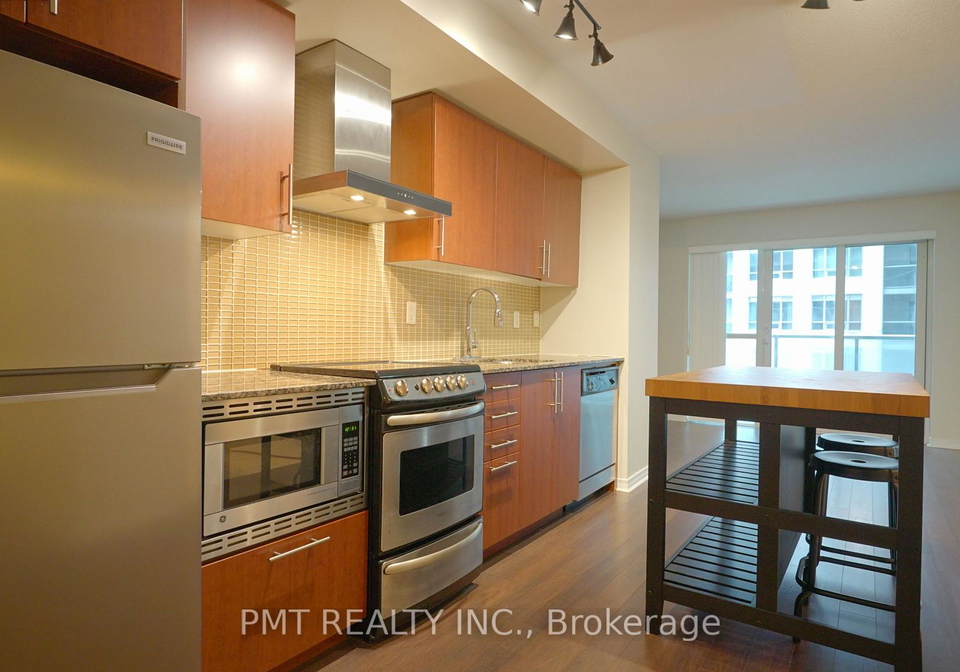 352-front-street-w-toronto-ontario-c13115704