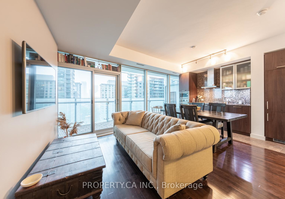 14-york-street-toronto-ontario-c13115854