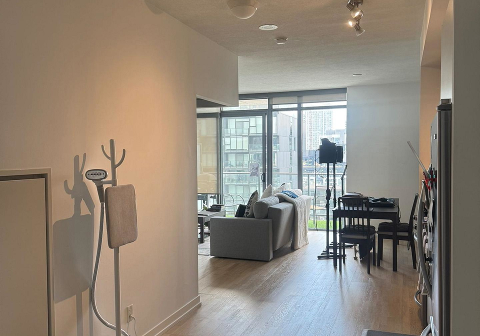 95-bathurst-street-toronto-ontario-c13115884