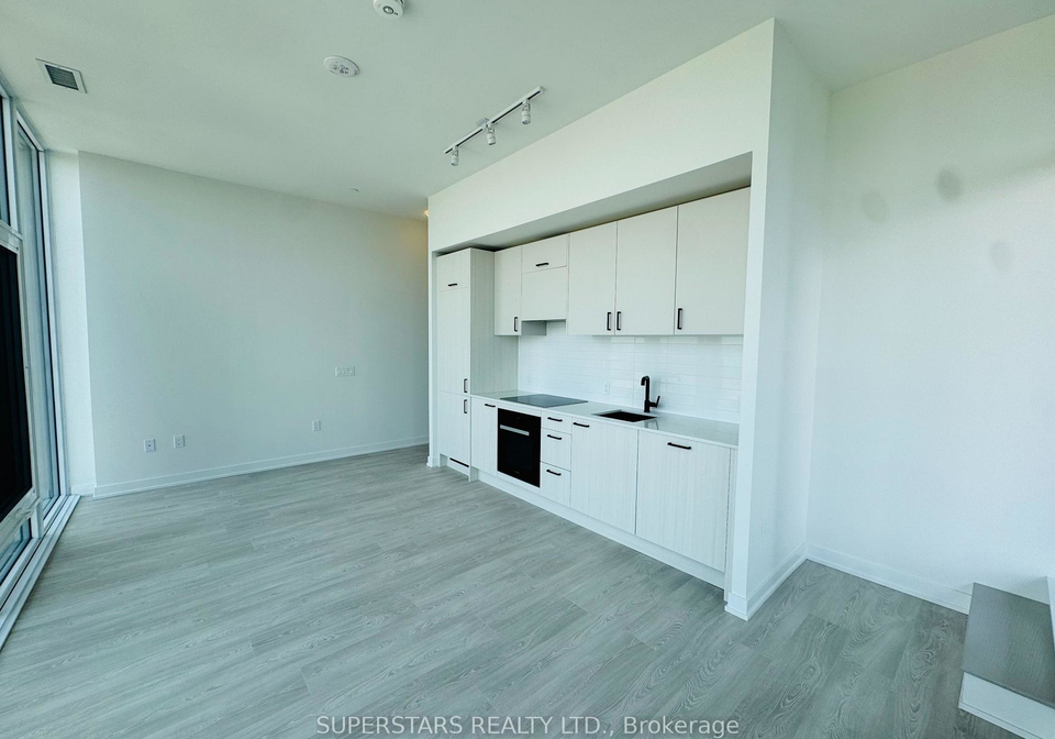 5-quarrington-lane-north-york-ontario-c13116034