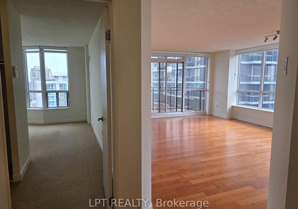 33-sheppard-avenue-e-north-york-ontario-c13116038