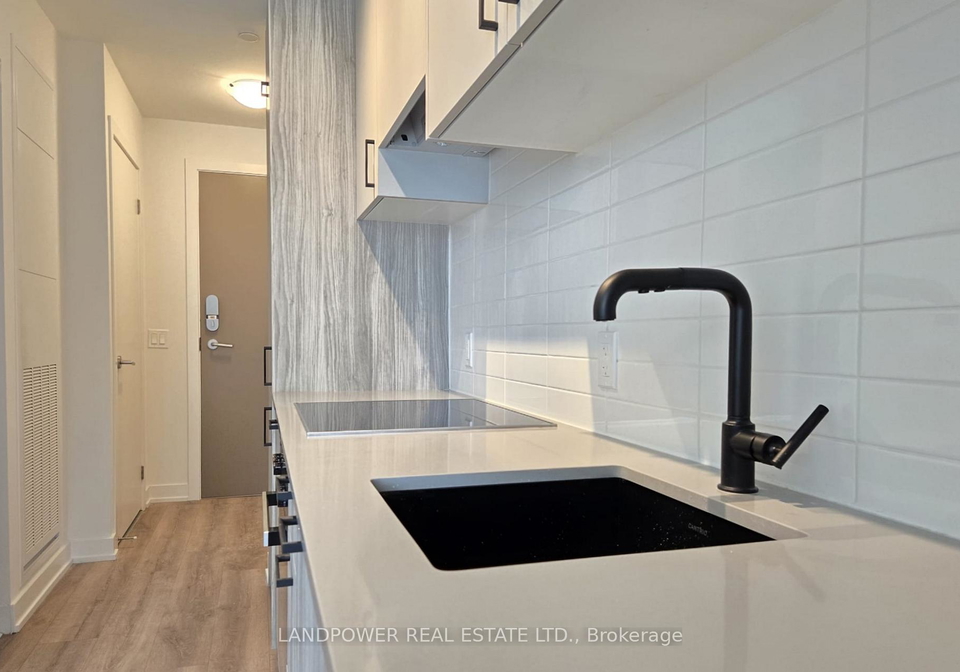 5-quarrington-lane-north-york-ontario-c13116046