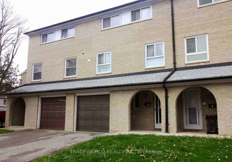6-liszt-gate-north-york-ontario-c13116070