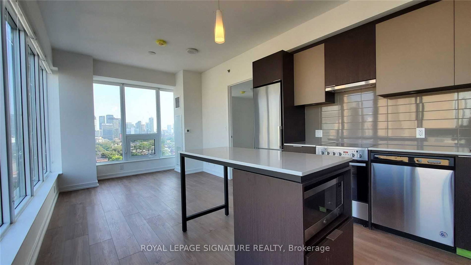 203-college-street-toronto-ontario-c13116226