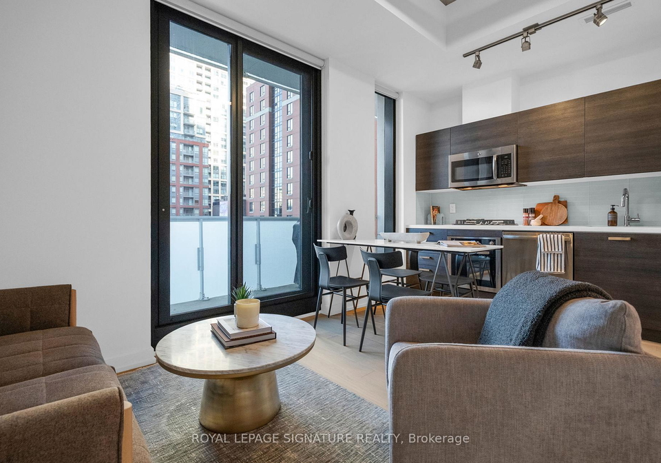 11-charlotte-street-toronto-ontario-c13116252