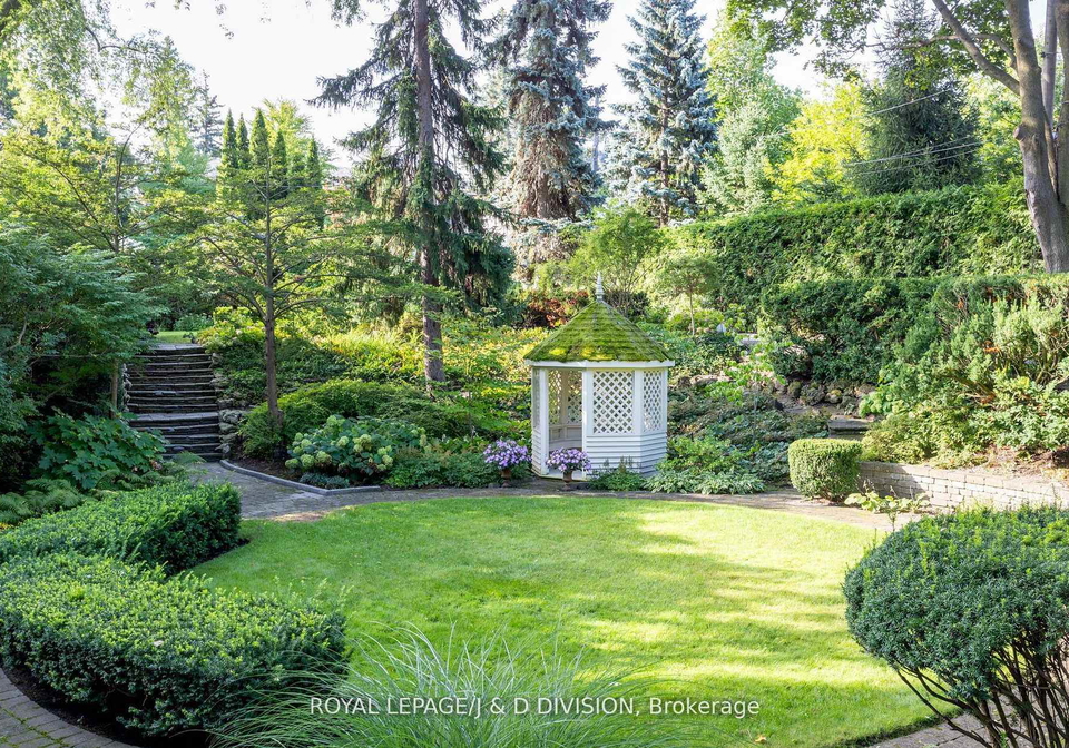 12-forest-glen-crescent-north-york-ontario-c13116350