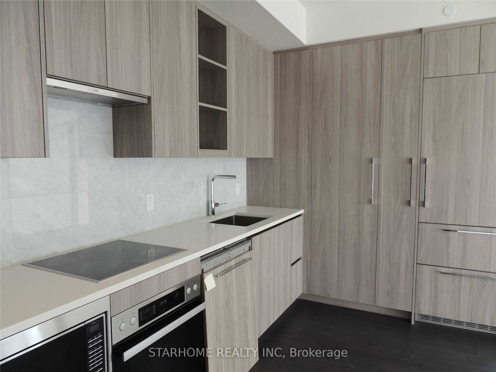 95-mcmahon-drive-north-york-ontario-c13116364