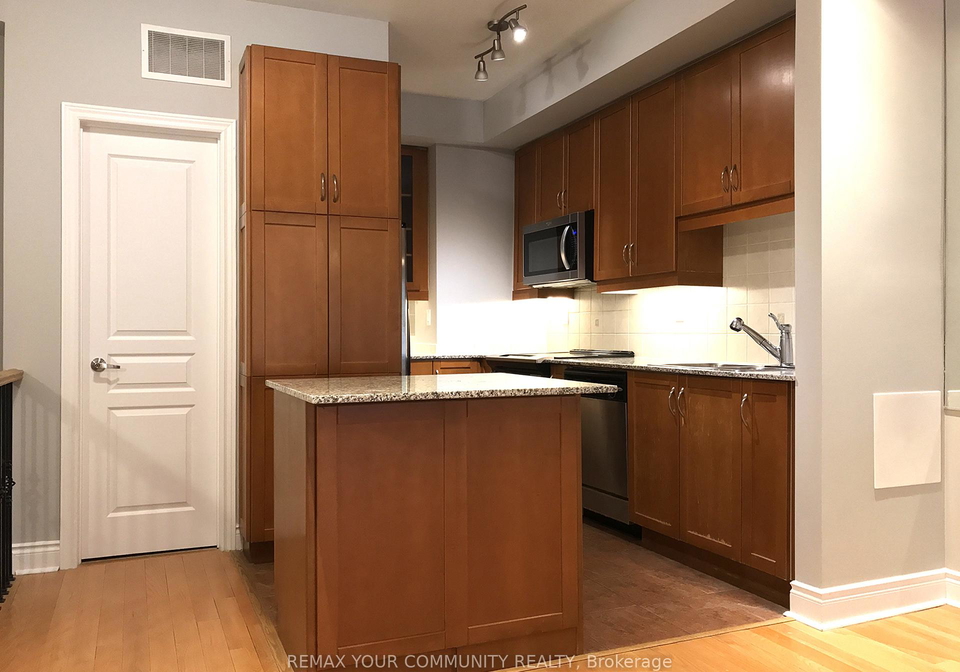 70-byng-avenue-north-york-ontario-c13116368