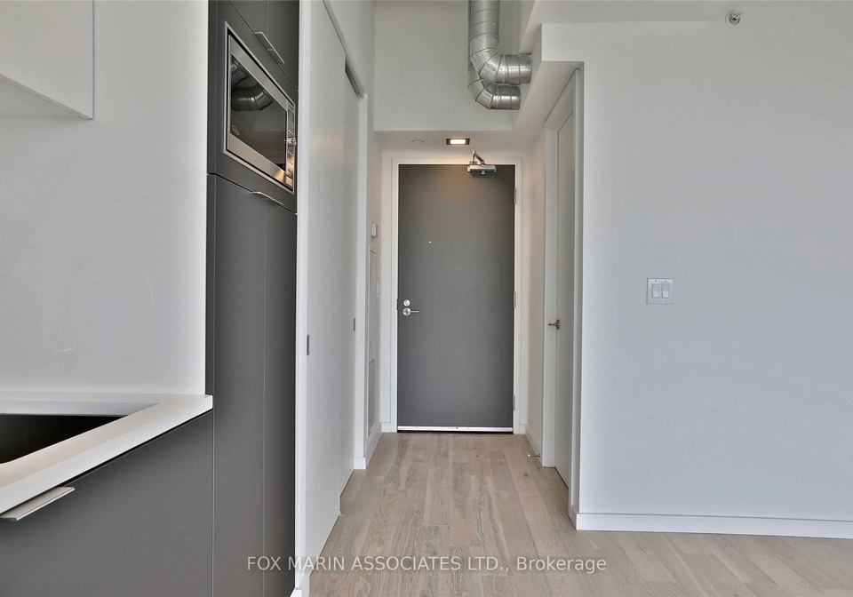 170-bayview-avenue-toronto-ontario-c13116626