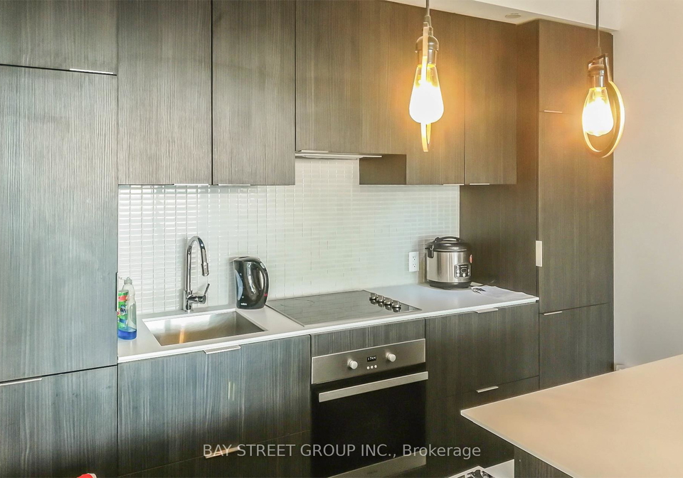 5-st-joseph-street-toronto-ontario-c13116628