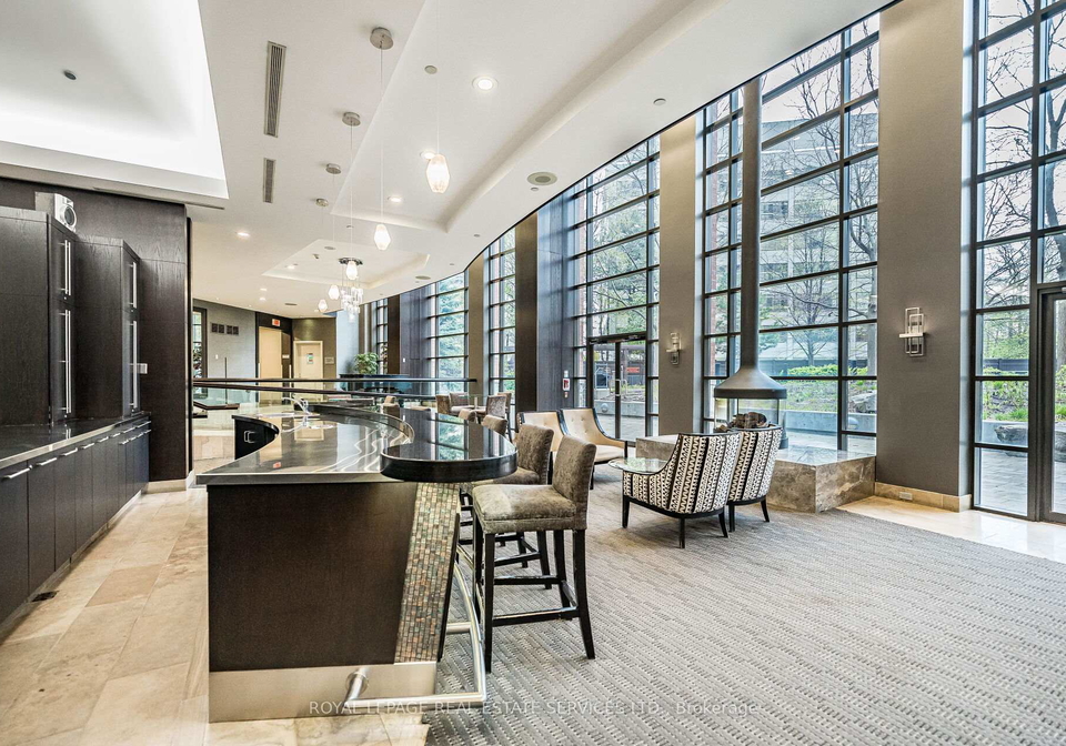 33-sheppard-avenue-w-north-york-ontario-c13117666