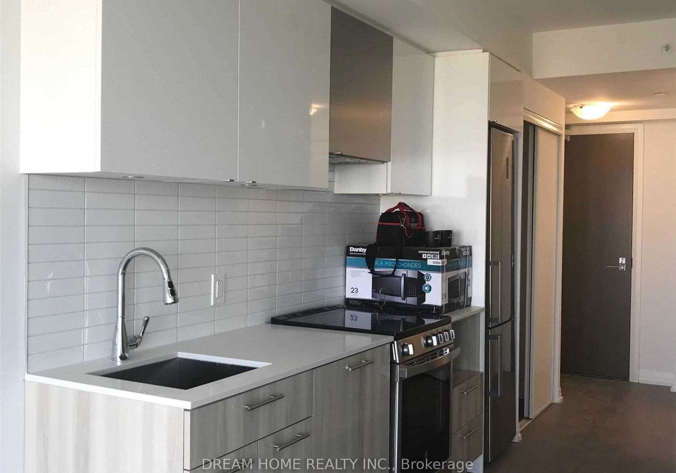 251-jarvis-street-toronto-ontario-c13117824