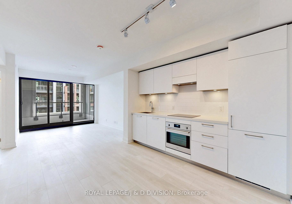 33-frederick-todd-way-east-york-ontario-c13118292