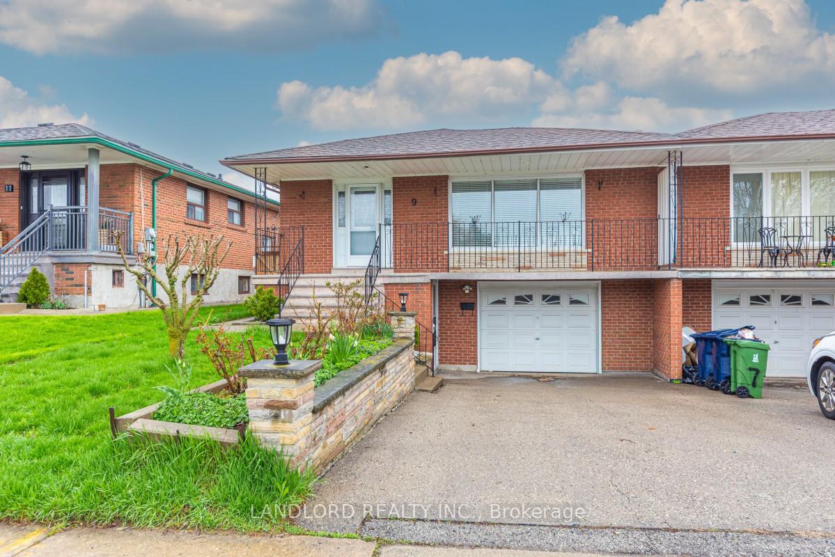9-clipper-road-north-york-ontario-c13118406