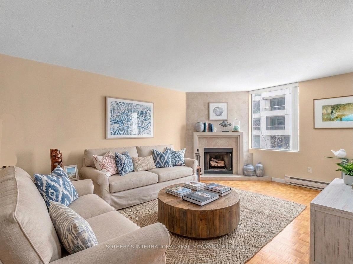 188-spadina-avenue-toronto-ontario-c13118608