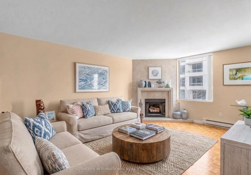 188-spadina-avenue-toronto-ontario-c13118608