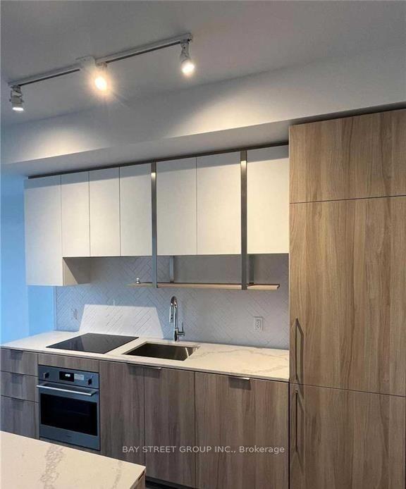 15-holmes-avenue-north-york-ontario-c13118644