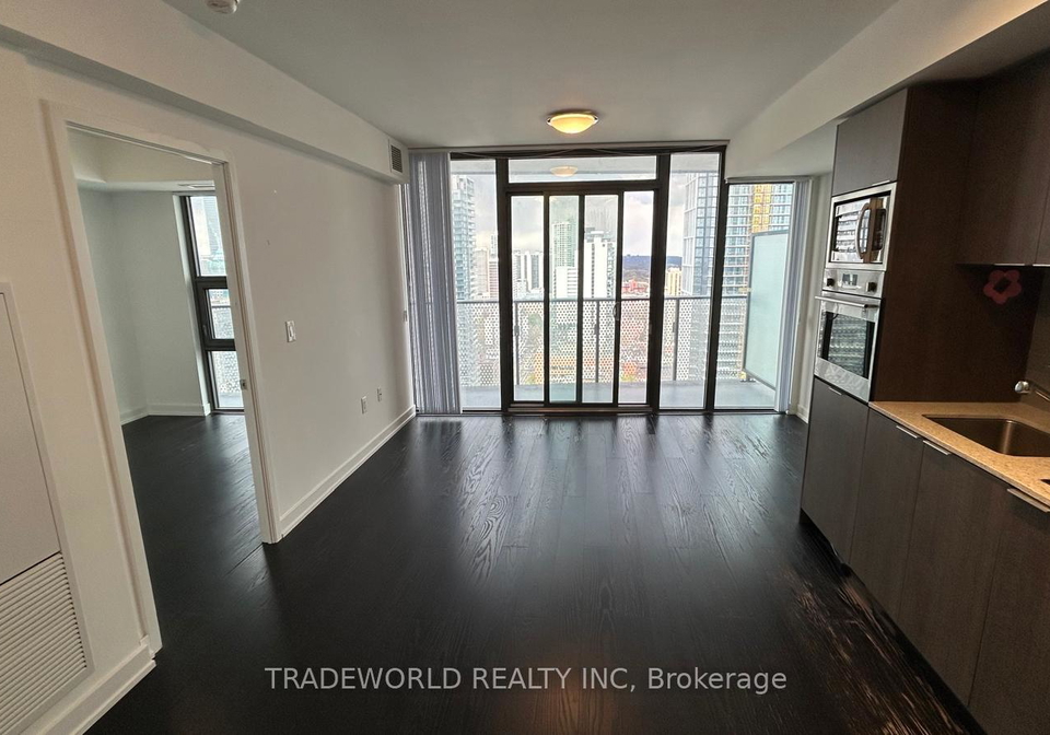 11-wellesley-street-w-toronto-ontario-c13119024