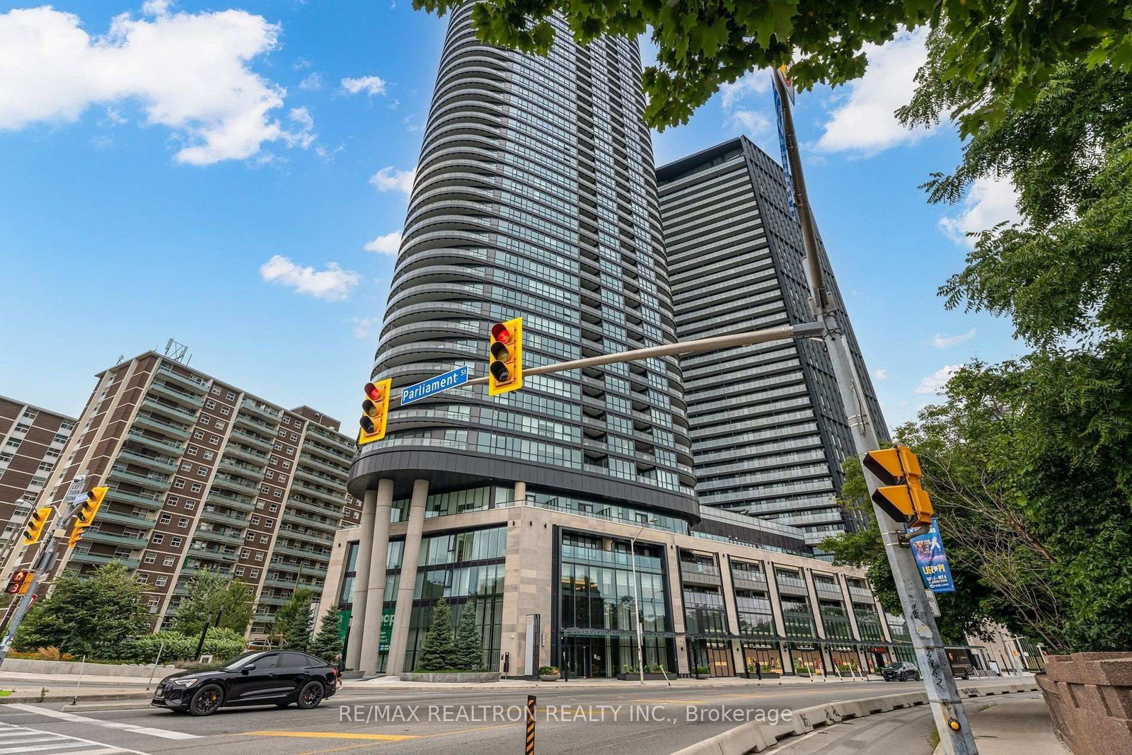 585-bloor-street-e-toronto-ontario-c13119034