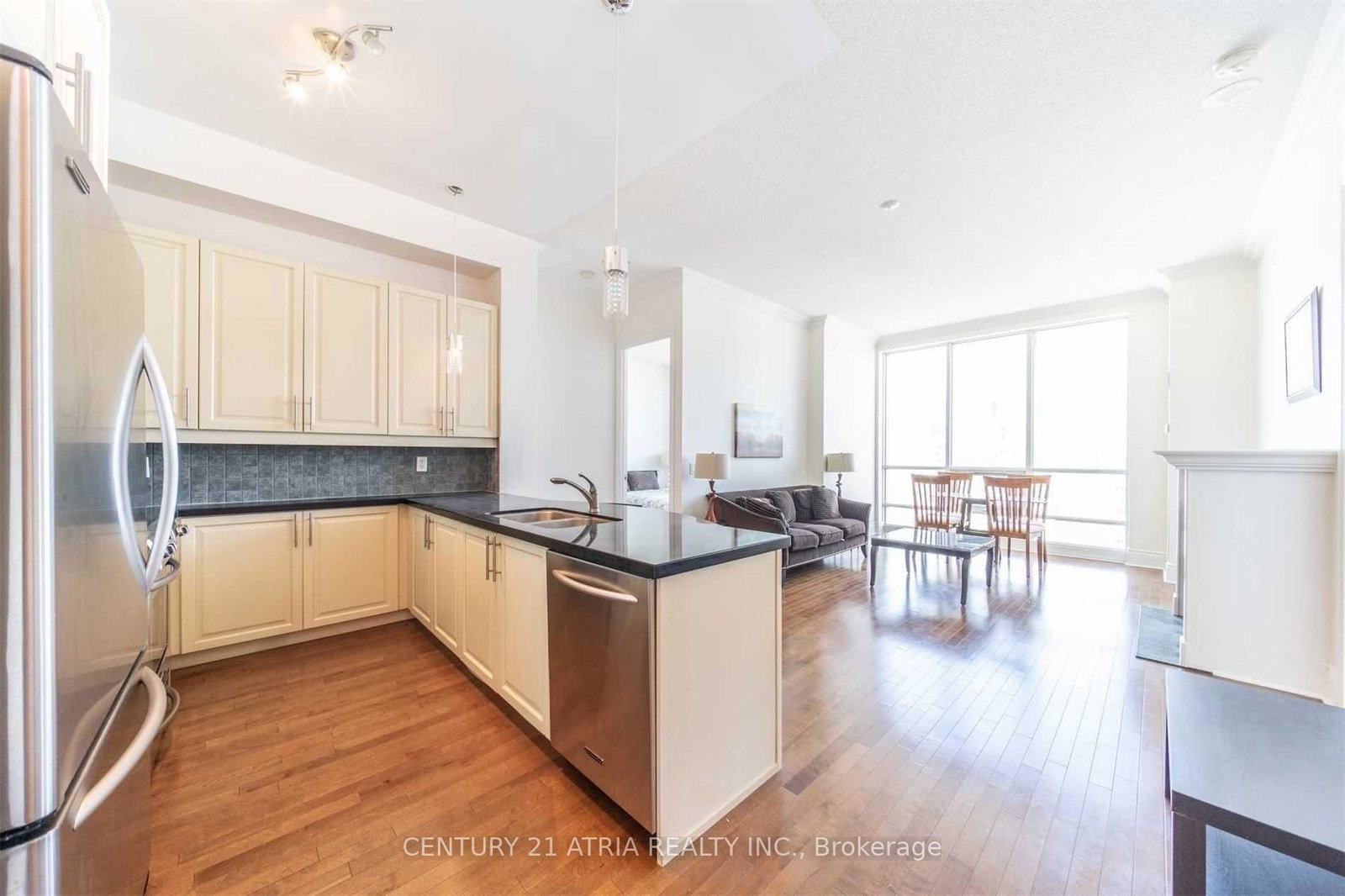 763-bay-street-toronto-ontario-c13119098