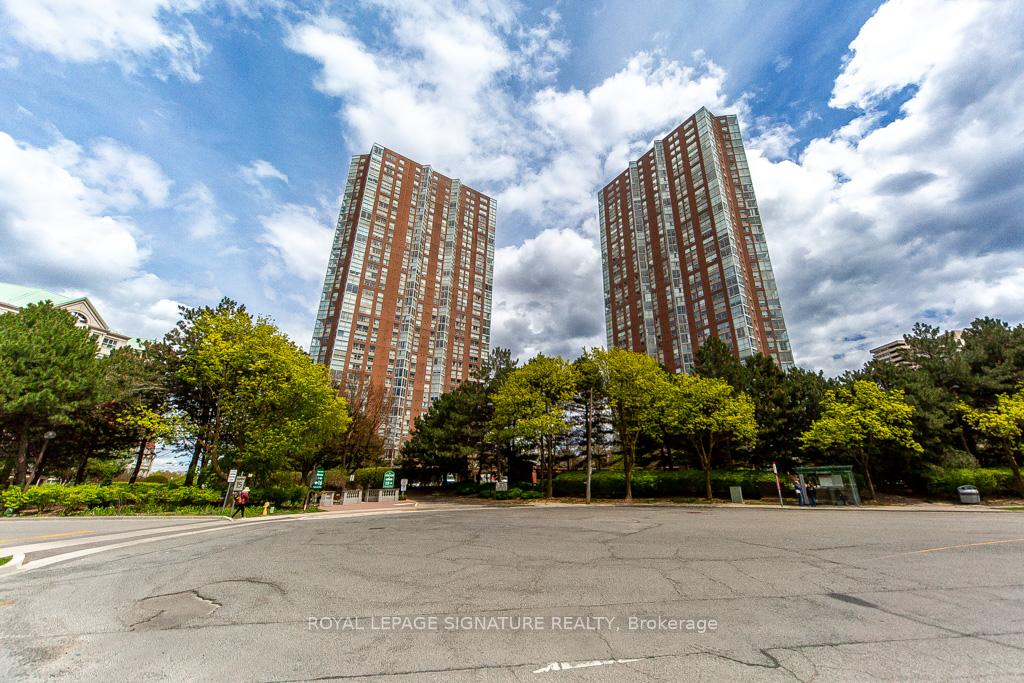 5-concorde-place-north-york-ontario-c13119278