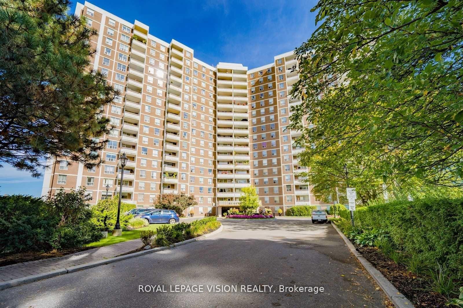 20-edgecliff-golfway-east-york-ontario-c13119286