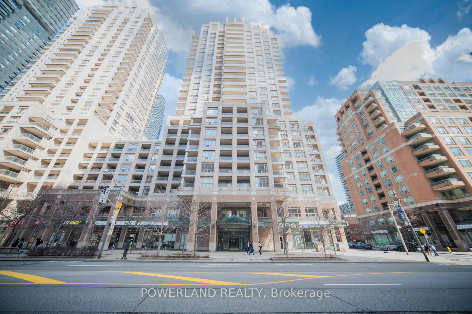 909-bay-street-toronto-ontario-c13119502