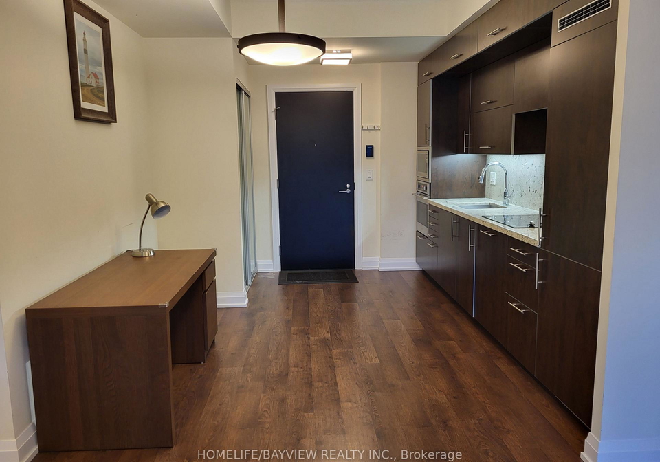 5-sheppard-avenue-e-north-york-ontario-c13120126