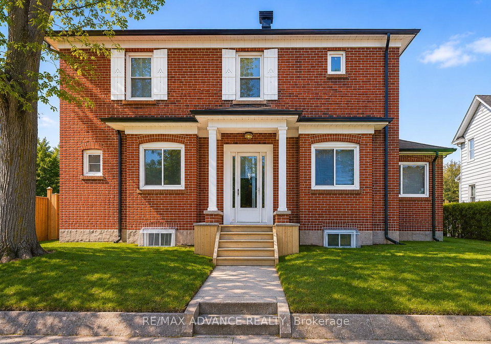 33-castlefield-avenue-toronto-ontario-c13120318