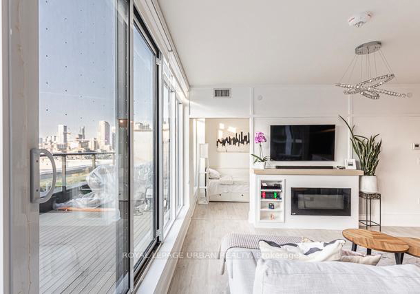 576-front-street-w-toronto-ontario-c13120674
