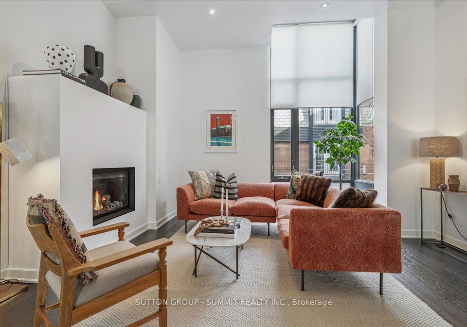 13-gilead-place-toronto-ontario-c13120706
