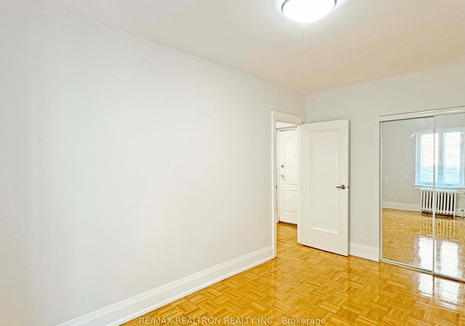394-avenue-road-toronto-ontario-c13120994