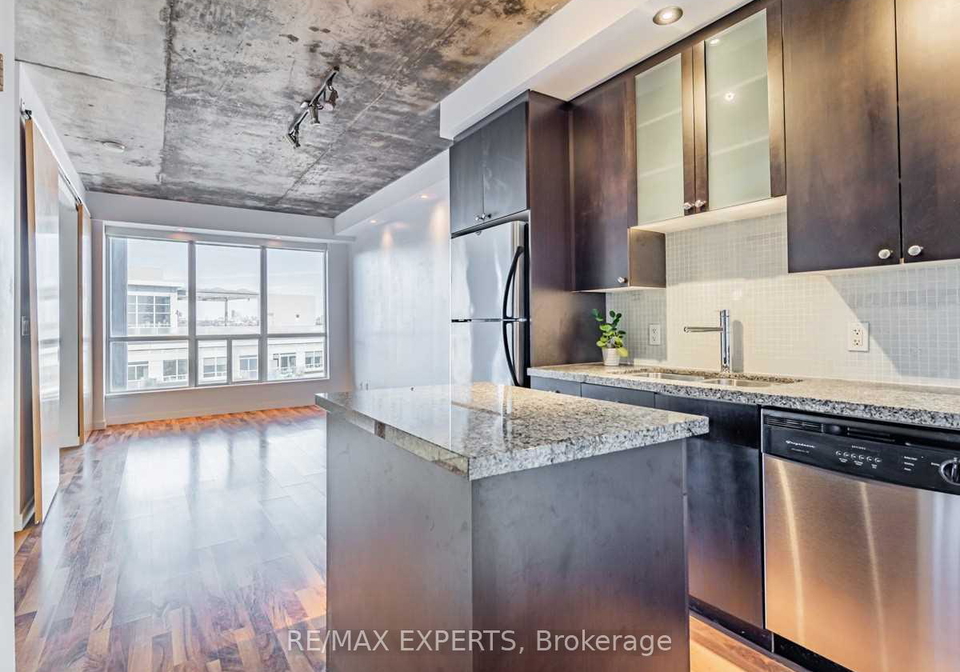 1-shaw-street-toronto-ontario-c13121156