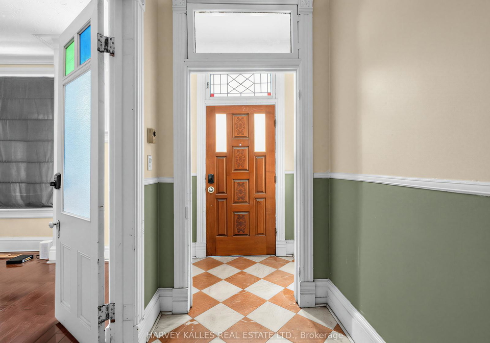 258-harbord-street-toronto-ontario-c13121278