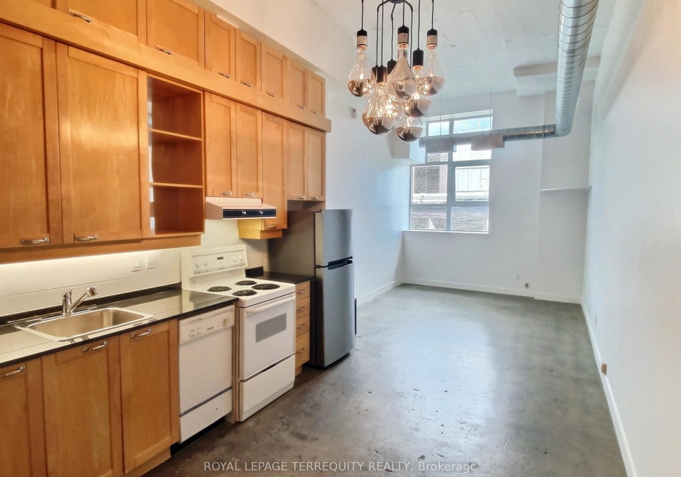 155-dalhousie-street-toronto-ontario-c13121304