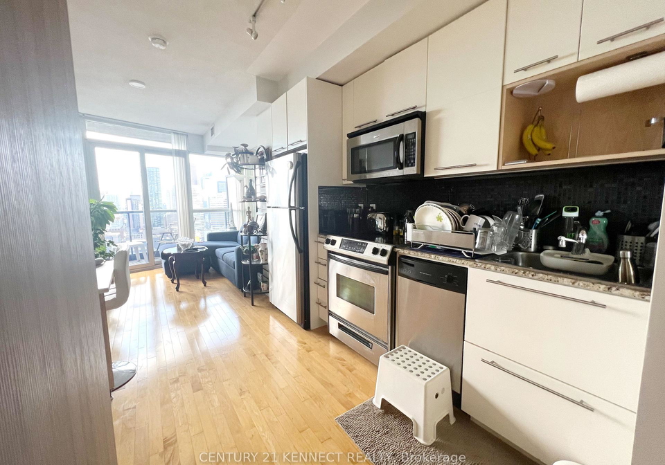 21-carlton-street-toronto-ontario-c13121312